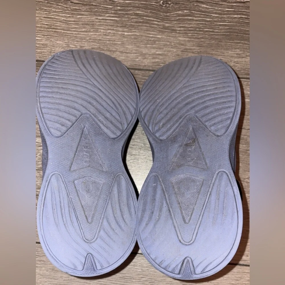 CHARLY Girls Cross Stitch Tennis Shoes Athletic Black Purple Size 1 Pre-loved - Picture 3 of 8